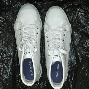 Nautica Somerset white shoe sneakers size 8